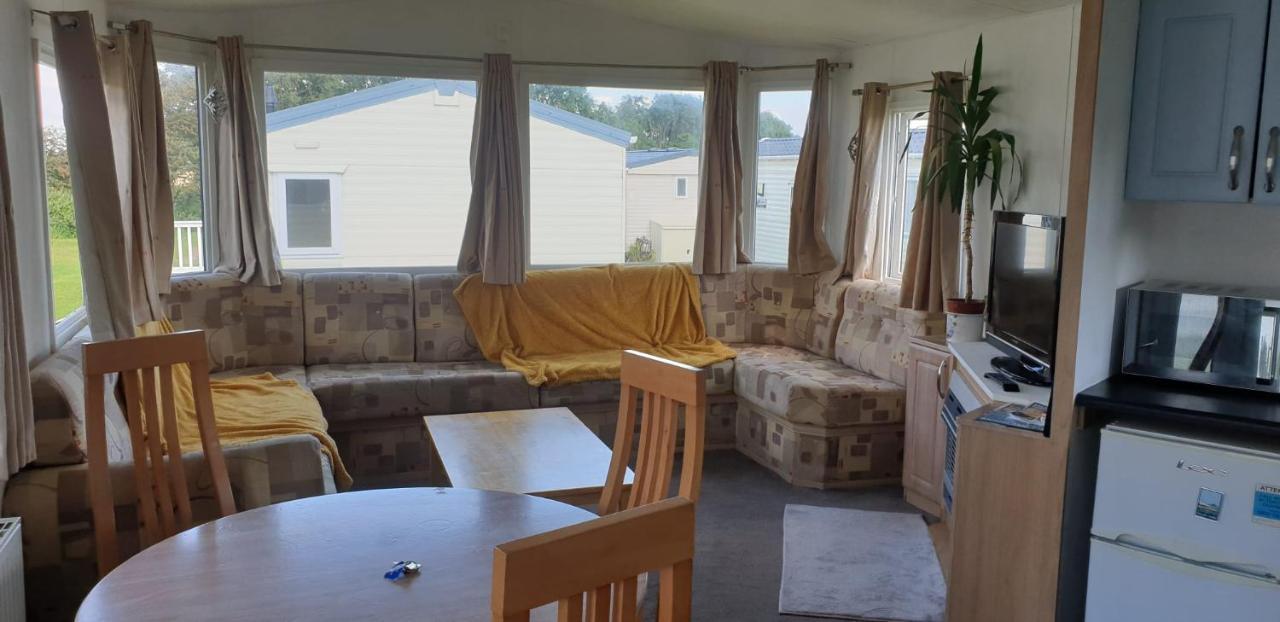 Private Caravan Situated At Parkdean Holiday Resort St Margaret'S At Cliffe Number 18 Saint Margaretʼs at Cliffe Exterior foto