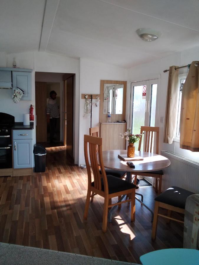 Private Caravan Situated At Parkdean Holiday Resort St Margaret'S At Cliffe Number 18 Saint Margaretʼs at Cliffe Exterior foto